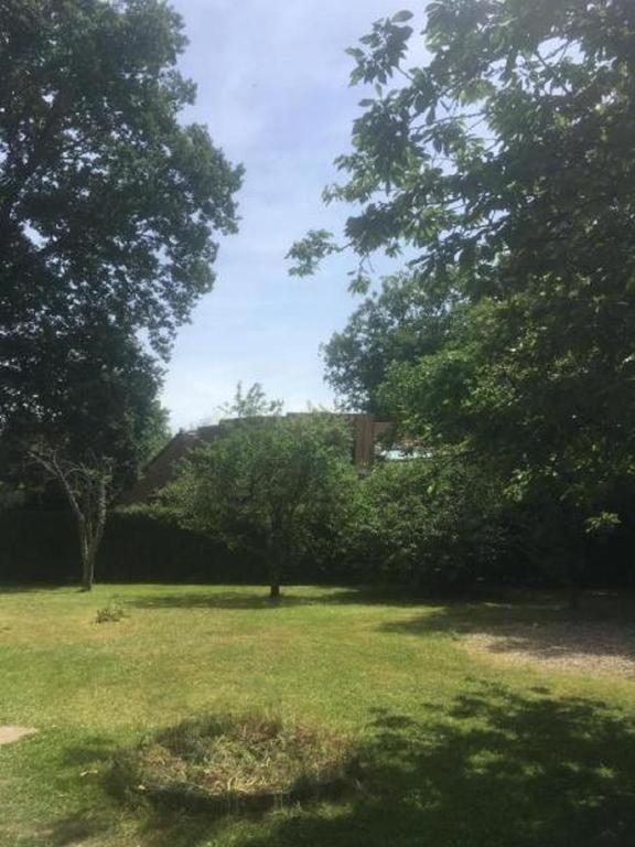 Au Charme Du Lac Piscine & Spa 2 Forges-les-Eaux Bagian luar foto